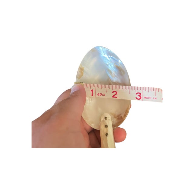 Shell 20th Century Organic Sculptural Mother-of-Pearl Shell Caviar Serving Spoon For Sale - Image 7 of 9