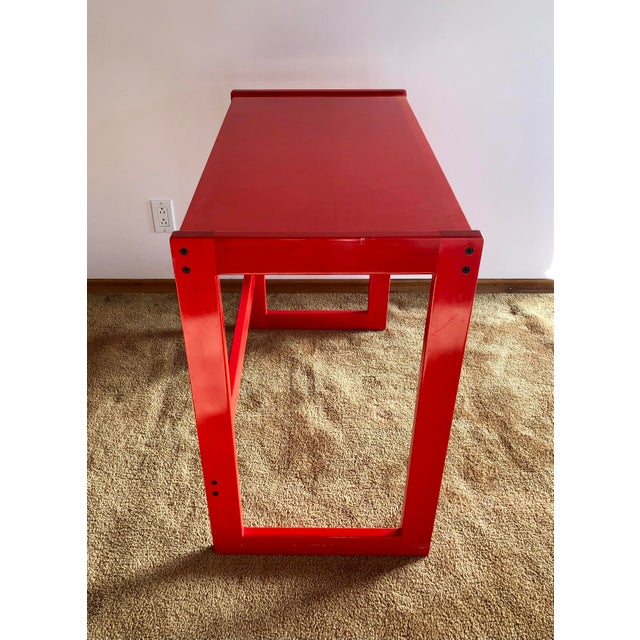 Simmons Company Furniture 1970s Red Modern Vanity Table and Chair - Set of 2 For Sale - Image 4 of 12