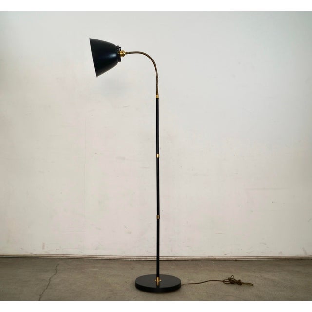 Gerald Thurston 1950’s Mid-Century Modern Gooseneck Articulating Task Floor Lamp For Sale - Image 4 of 12