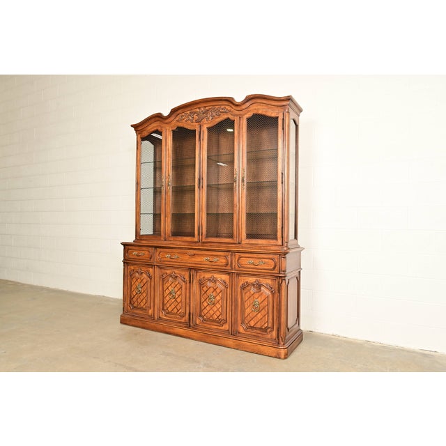 French Provincial Thomasville French Regency Louis XVI Carved Walnut Lighted Breakfront Bookcase Cabinet For Sale - Image 3 of 17
