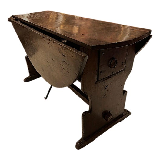 Antique Umbrian Walnut Drop-Leaf Table, 1500s For Sale