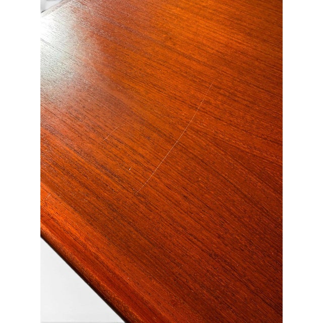 Pair of Folke Ohlsson for Dux Teak Surfboard End Tables | Swedish Mid-Century Modern | Upturned Edges | C. 1960s For Sale - Image 18 of 18