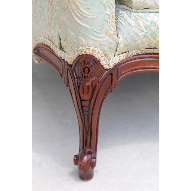 Vintage French Provincial Louis XV Style Sofa / Loveseat Settee by Fogle Furniture Co. – Carved Hardwood Frame & Damask Upholstery For Sale - Image 11 of 16