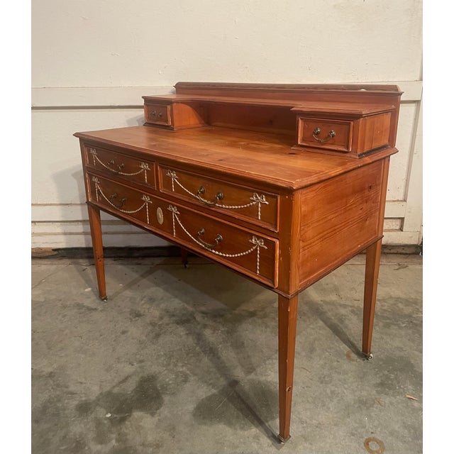 A lovely French Pine Dressing Chest. The unique chest features two small upper drawers two lower medium size drawers and...