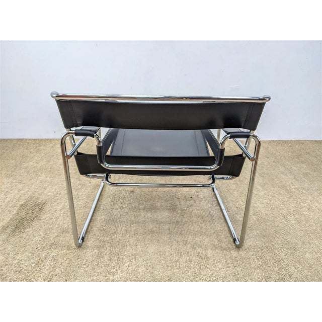 Marcel Breuer 1960s Pair Marcel Breuer Wassily Black Leather Lounge Chairs For Sale - Image 4 of 8