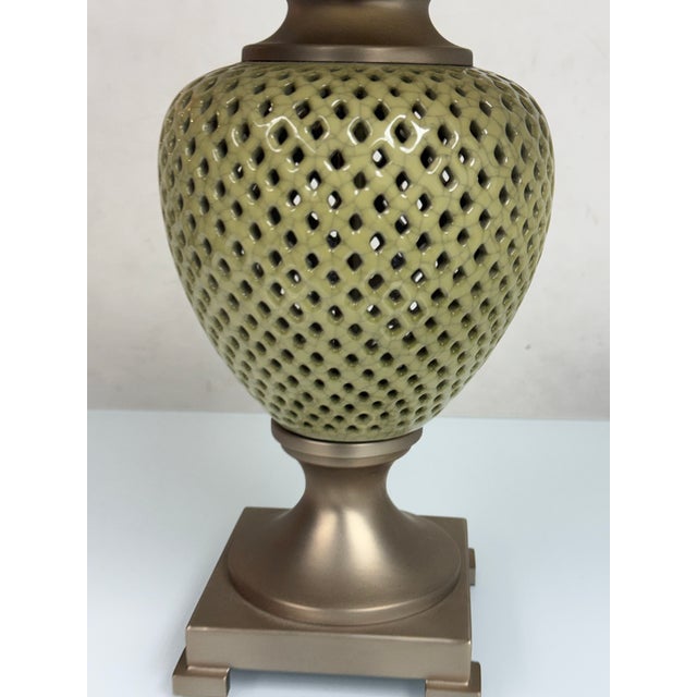Hollywood Regency Lattice Ceramic Table Lamp For Sale In San Francisco - Image 6 of 12