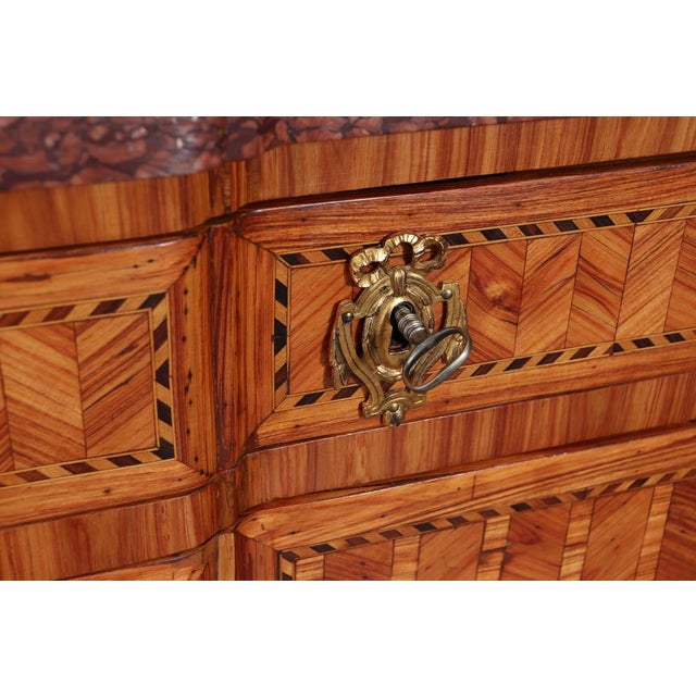 Fine Louis XVI Tulipwood Marquetry Cabinet with Rouge Marble Top, 1780 For Sale - Image 14 of 18