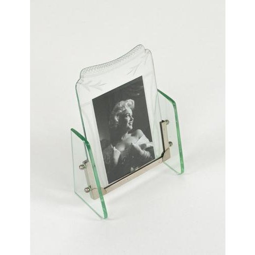 Midcentury beautiful picture frame in engraved glass and steel attributed to Fontana Arte. Made in Italy in the 1950s.