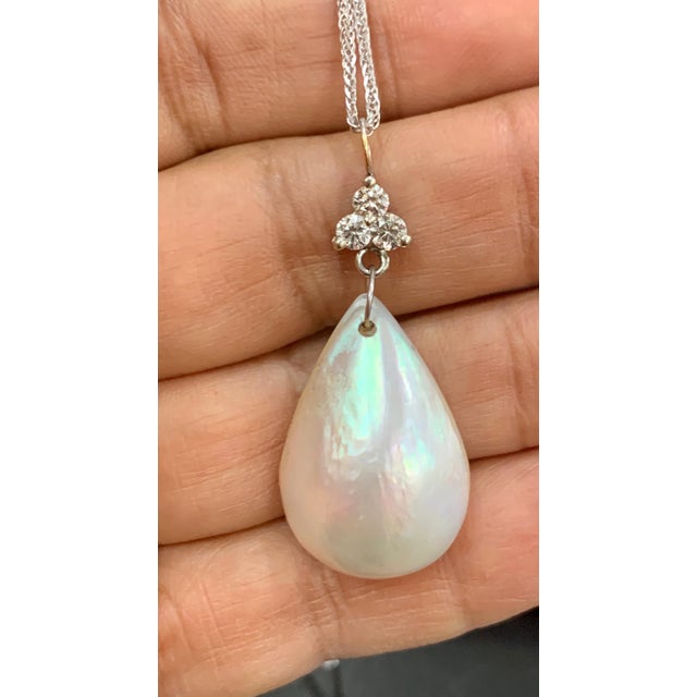 Pear Mabe Pearl & 0.36 Ct Diamond Pendant/ Necklace 14 Kt White Gold with Chain For Sale - Image 17 of 18