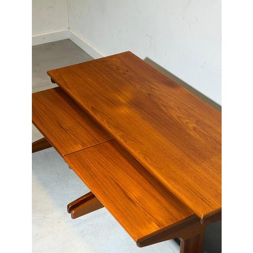 Mid-Century Modern British Portwood Teak Nesting Tables, Set of 2 For Sale - Image 4 of 6