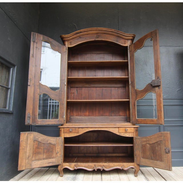 Early 19th Century French Provincial Walnut Buffet For Sale - Image 11 of 18