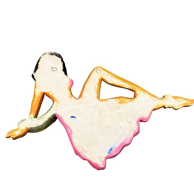 1950s MCM Hawaiian Art Pottery Pin-Up Yellow Hula Girl Wall Sculpture For Sale - Image 5 of 5