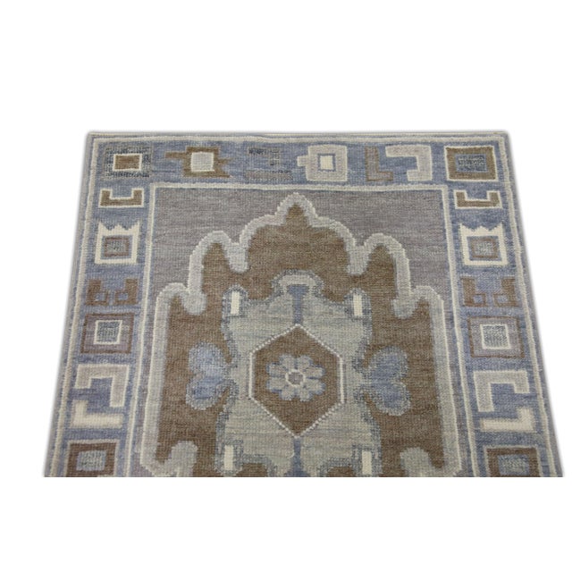 Early 21st Century Modern Turkish Oushak Rug 2'10" x 9'6" For Sale - Image 5 of 7