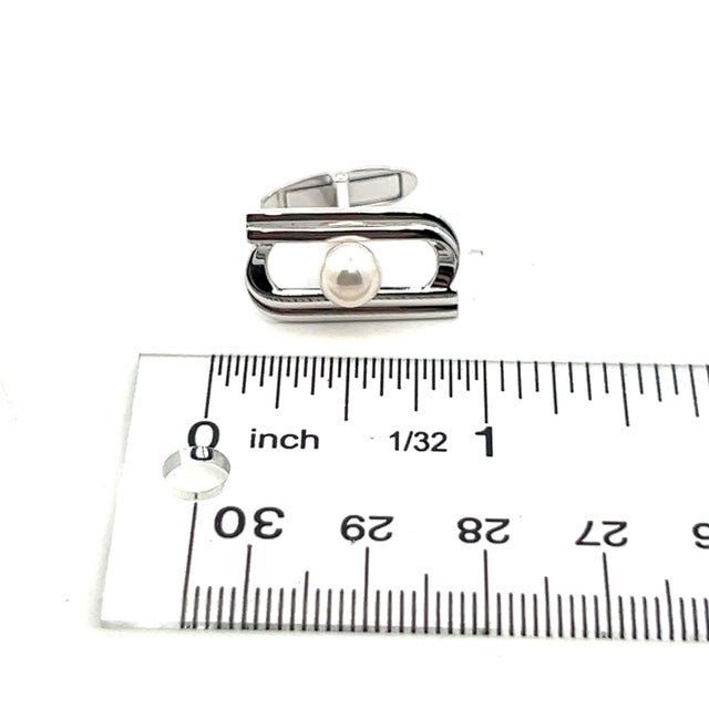 1990s Pair of Mikimoto Estate Akoya Pearl Cufflinks Silver 6.15 mm For Sale In New York - Image 6 of 8