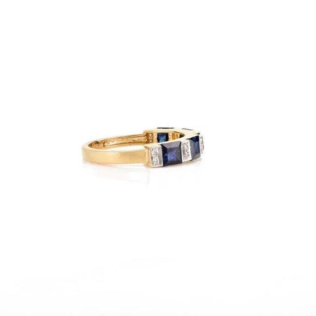 Art Deco 2.24ct Square Cut Sapphire Diamond Alternate Wedding Band in 18k Gold Size 7 For Sale - Image 3 of 10