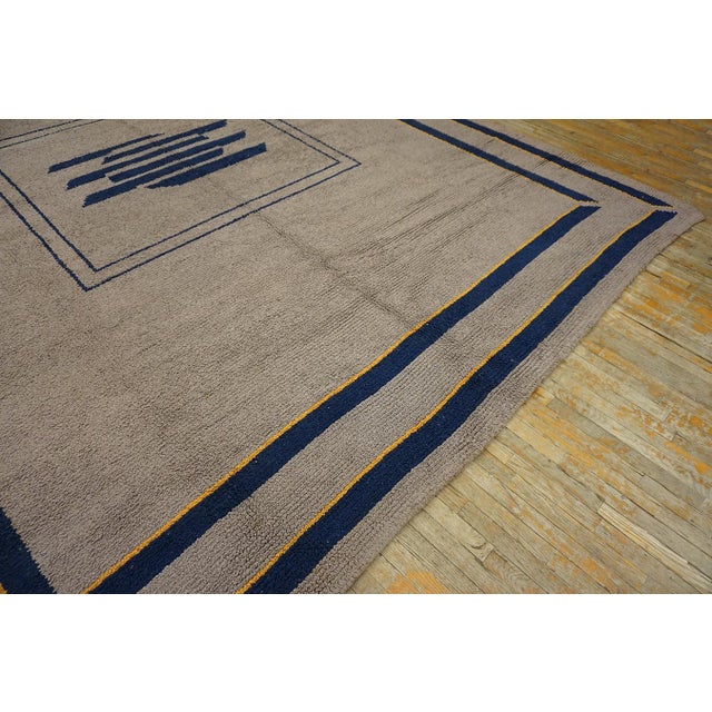 Early 20th Century 1930s Gray Abstract Medallion Antique Spanish Art Deco Rug 11'10" X 14'3" Knotted Pile Wool Carpet For Sale - Image 5 of 11
