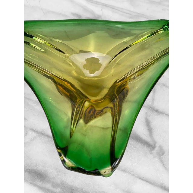 Murano Mid-Century Atomic Italian Murano Green Art Glass Centerpiece Bowl For Sale - Image 4 of 8