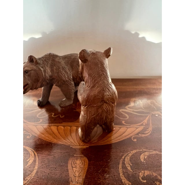 Early 20th Century Black Forest Style Hand Carved and Polychrome Painted Brown Bear Figures - Set of For Sale In Boston - Image 6 of 7