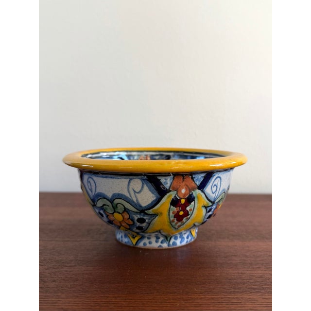 Late 20th Century Mexican Talavera ‘La Corona’ Pottery Bowl For Sale In Chicago - Image 6 of 10