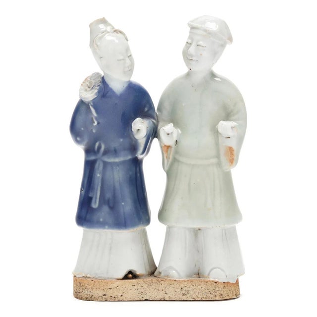 Antique 18th Century Chinese Export Porcelain Blue & White & Celadon Qianlong Double Figure of a Couple For Sale - Image 10 of 11