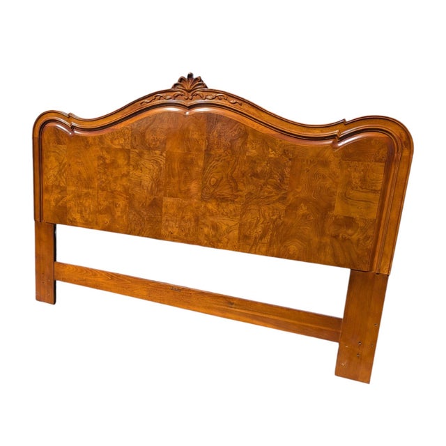 Vintage Henredon Louis XV Style Burl Wood King Headboard & Bombe Nightstands, Set of 3 (Circa 1980s) For Sale - Image 10 of 18