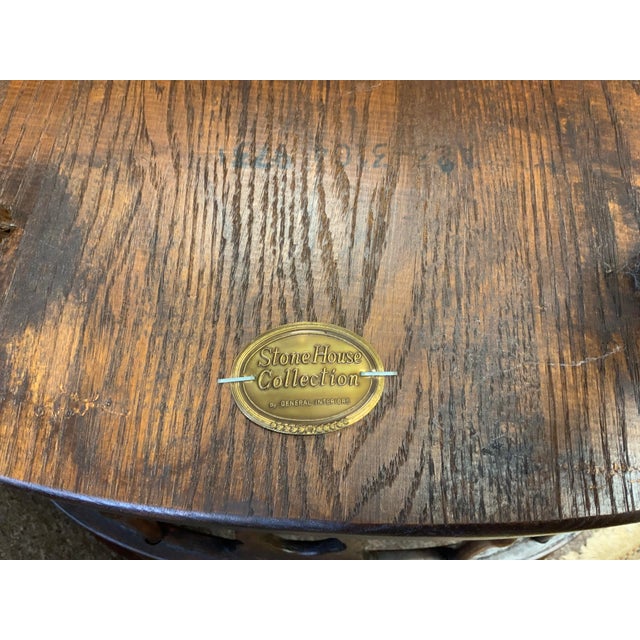 20th Century Pair of English Windsors Armchairs For Sale - Image 10 of 10