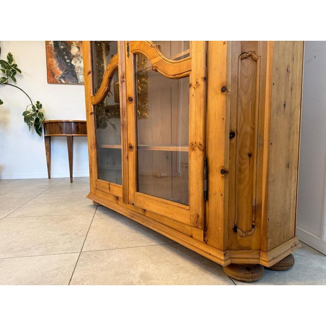 Swiss Pine Display Cabinet, 1960s For Sale - Image 13 of 14