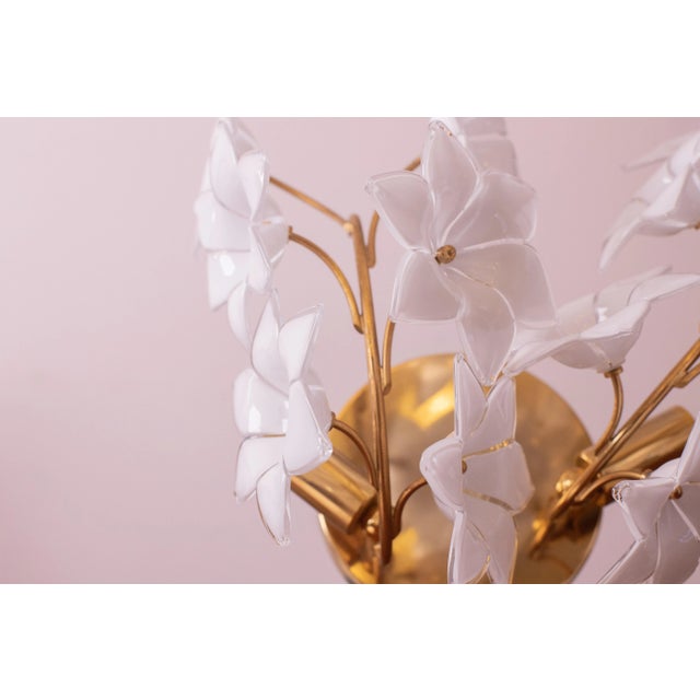 Mid-Century Modern Murano Wall Sconce With White Flowers, 1970s For Sale - Image 3 of 9