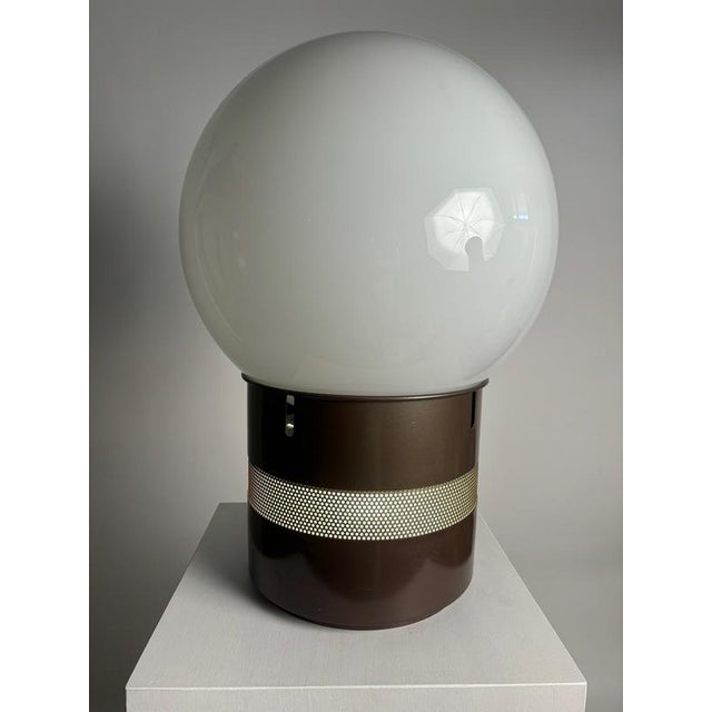 Mezzo Oracle Table Lamp in Brass, Metal, and Glass by Gae Aulenti for Artemide, Italy, 1969 For Sale - Image 3 of 12