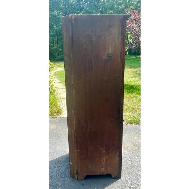 19th-Century Amish Blind Door Pine Corner Cupboard For Sale - Image 4 of 12