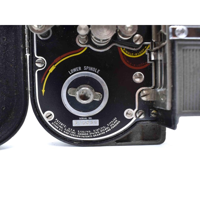 Silver 1946 Cinemaster II Model G-8 8mm Universal Film Camera For Sale - Image 8 of 8