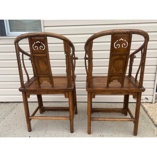 Pair Fine Antique Carved Chinese Horseshoe Lounge Chairs For Sale In Philadelphia - Image 6 of 12