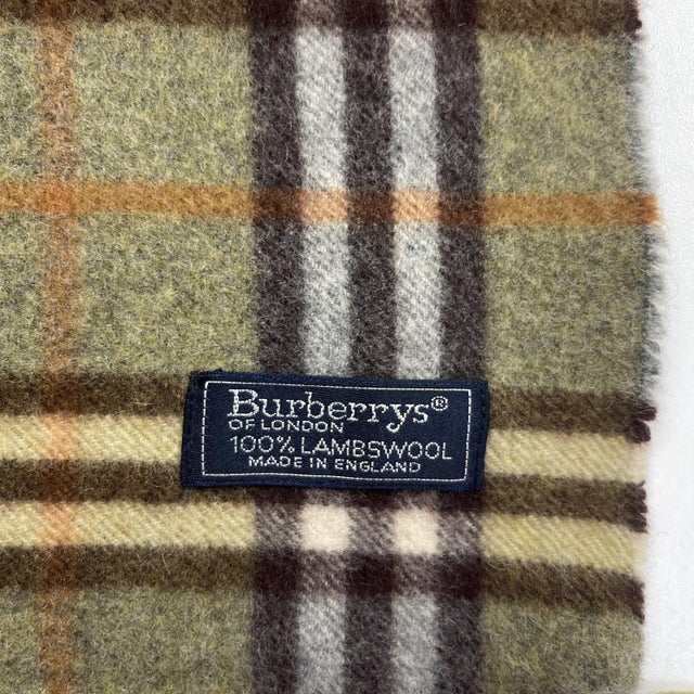 Late 20th Century Late 20th Century Burberry Green Plaid 100% Wool Scarf For Sale - Image 5 of 8