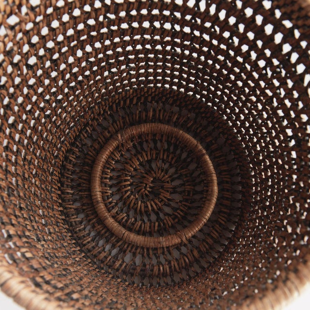 Kenneth Ludwig Chicago Burma Rattan Hurricane Large For Sale - Image 4 of 5