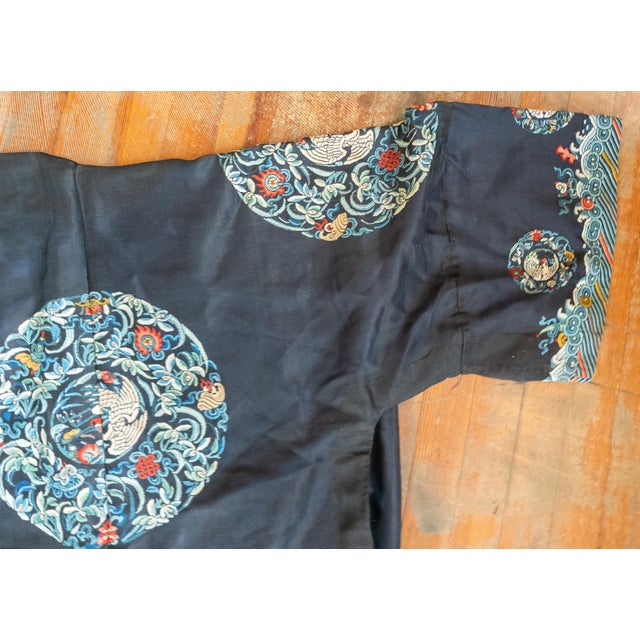 19th Century Chinese Fine Silk Embroidered Dark Blue or Black Informal Robe For Sale - Image 13 of 17
