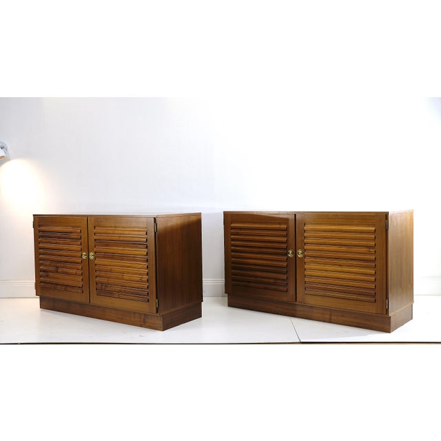 Vintage Cabinets with Jalousie / Venetian Blind Doors in Walnut Wood, 1970s, Set of 2 For Sale - Image 6 of 9