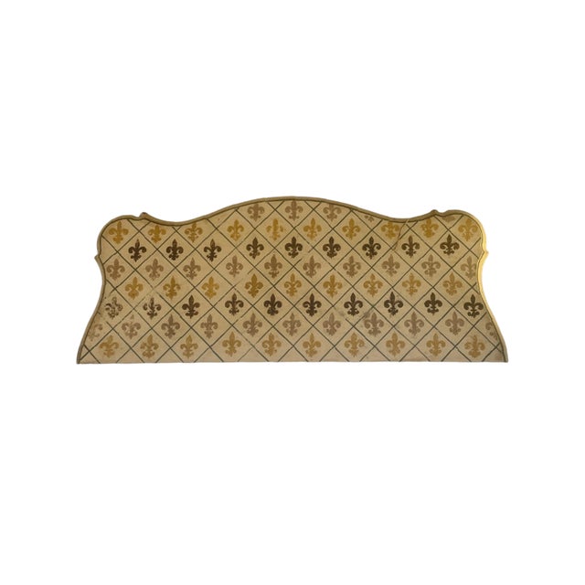 19th Century Fleur-De-Lis Headboards in Polychrome Wood, 1800s For Sale - Image 5 of 5