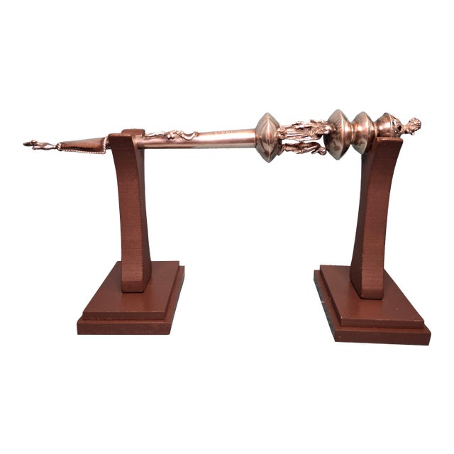 Antique Russian Silver Torah Pointer Yad With Lion Finial and Grapevine Motif, Moscow 1878 For Sale