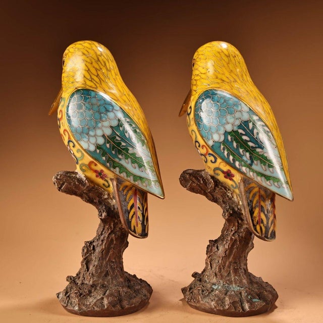 Pair of Vintage Cloisonne Enamel Woodpecker Figures – 10.2" Birds on Branches For Sale In Los Angeles - Image 6 of 10