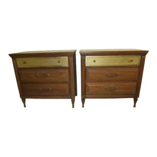 1970s Vintage Traditional El Chico Kent-Coffey Nightstand 3 Drawer Pecan Gold Set of 2 For Sale