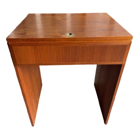 1960s Eaeva Danish Teak Vanity Desk With Flip-Up Mirror, Model 258 For Sale