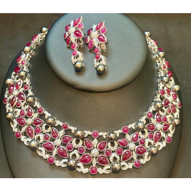 Ruby Red Gia Certified 140 Ct Burma Ruby, Tahitian Pearl & Diamond Necklace Suite 18kwg For Sale - Image 8 of 8