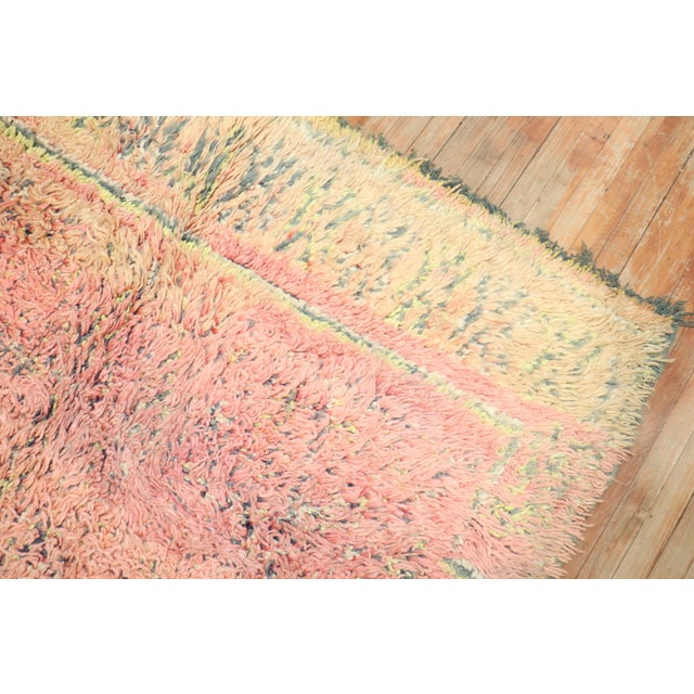 Early 20th Century Bright Pink Moroccan Minimalist Rug - 6'6" x 9'1" For Sale - Image 4 of 10