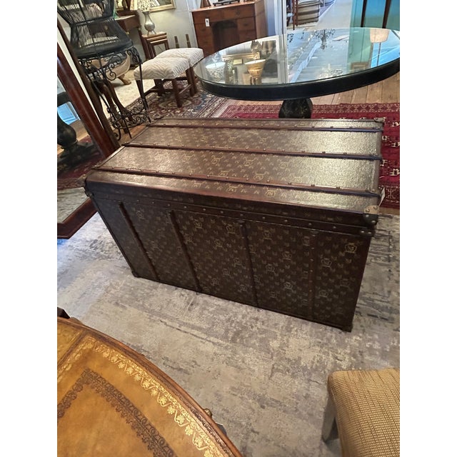 Large Leather Wrapped Maitland Smith Trunk With Wooden Mounts For Sale - Image 10 of 16