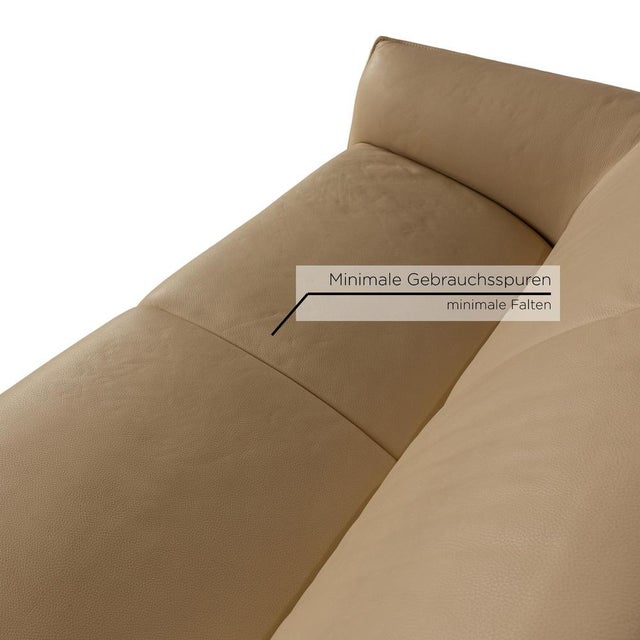 Mayon Leather Two-Seater Cream Sofa from Leolux For Sale - Image 5 of 11