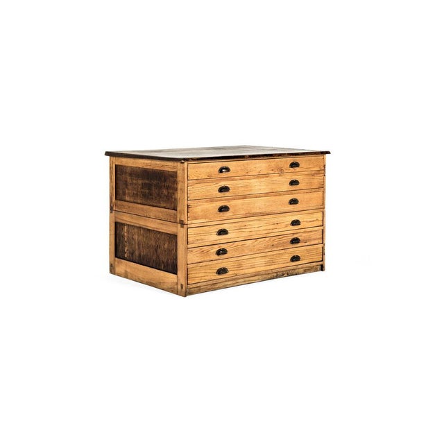 A wonderful and unusually large vintage pine plan chest from an architectural firm based in Devon. The chest is comprised...