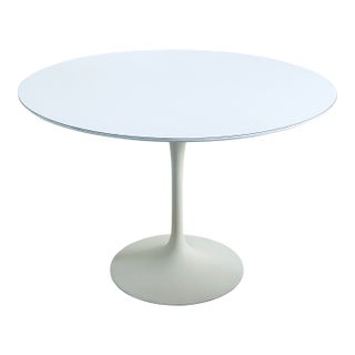 Authentic Eero Saarinen for Knoll 42” Round Tulip Table Mid Century Modern Vintage For Sale