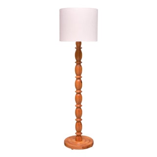 Swedish Modern Floor Lamp in Carved Pine, 1960s For Sale