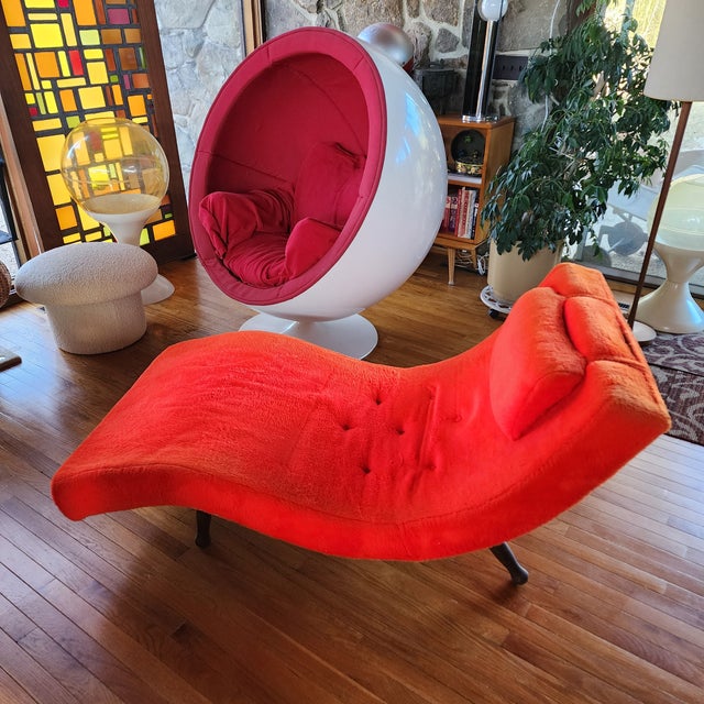 Adrian Pearsall Vintage Mid-Century Modern Wave Chaise Lounge in Orange-Red Plush Upholstery, Adrian Pearsall Style For Sale - Image 4 of 16