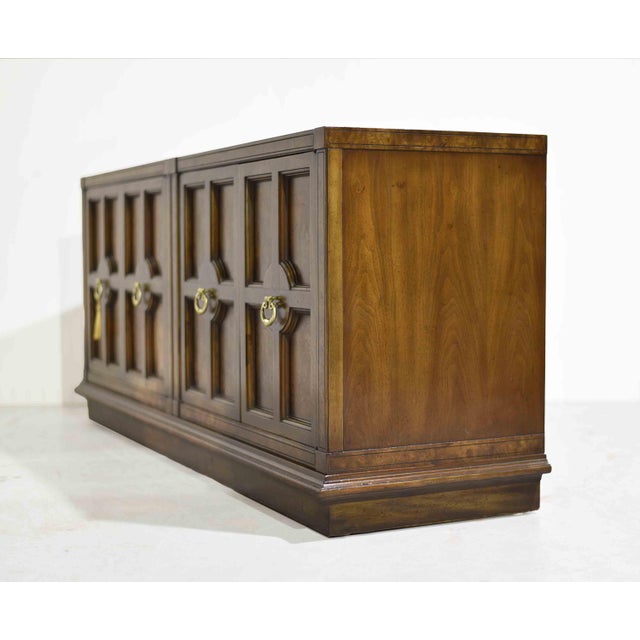 Brown Mid Century Hollywood Regency Burl Wood Credenza by Mastercraft For Sale - Image 8 of 12